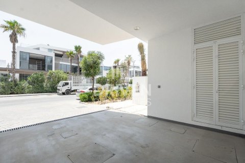 4 bedrooms Townhouse in Al Barari, UAE No. 193073 10