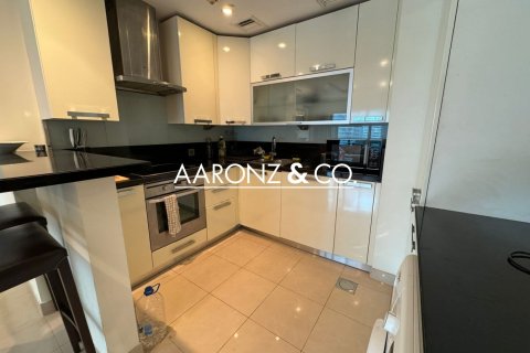 Квартира с 2 спальнями  №132785 12