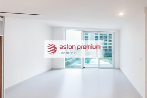 1 bedroom Apartment in EMAAR Beachfront, UAE No. 142057 10