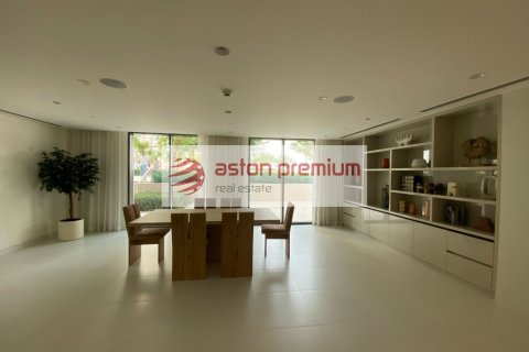 2 bedrooms Apartment in EMAAR Beachfront, UAE No. 142059 21