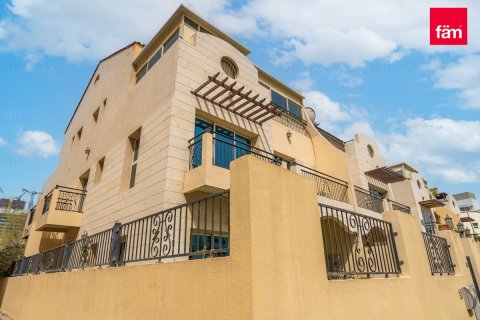 Townhouse de 3 chambres  No. 107483 2