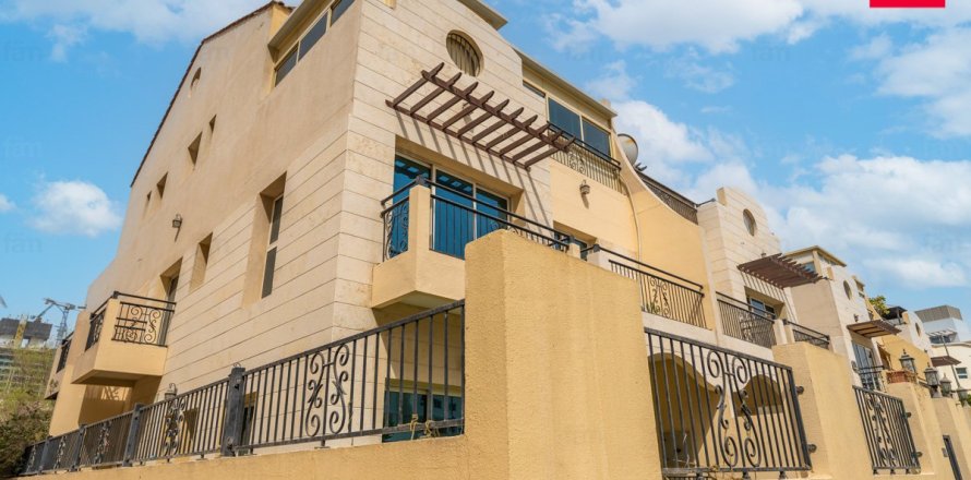 Townhouse de 3 chambres  No. 107483