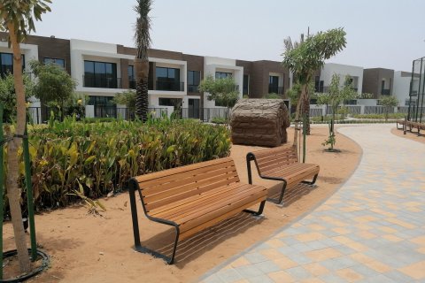 3 bedrooms Townhouse  No. 123698 26