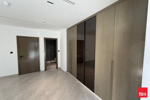 4 bedrooms Villa in Dubai, UAE No. 143628 9