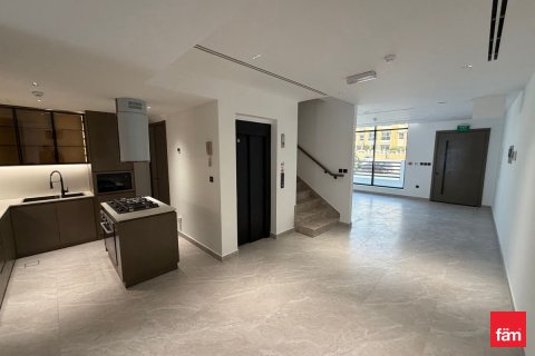 4 bedrooms Villa in Dubai, UAE No. 143628 17