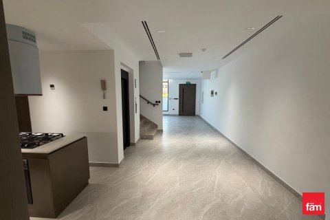 4 bedrooms Villa in Dubai, UAE No. 143628 13