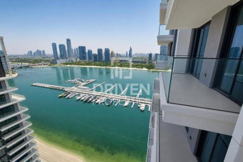 Квартира с 3 спальнями в EMAAR Beachfront, ОАЭ №191683 27