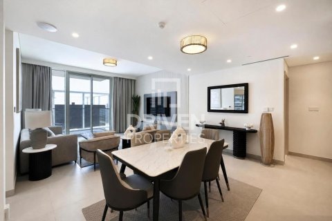 Квартира с 3 спальнями в EMAAR Beachfront, ОАЭ №191683 15
