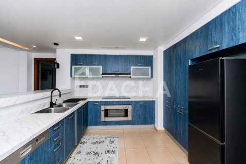 Квартира с 2 спальнями в Marina Residences, ОАЭ №207809 7