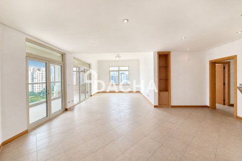 Квартира с 3 спальнями в Shoreline Apartments, ОАЭ №207812