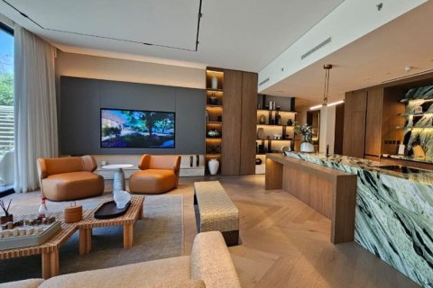2 bedrooms Apartment in Dubai Land, UAE No. 165209 6
