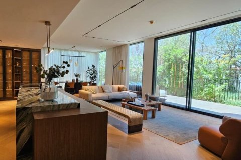 2 bedrooms Apartment in Dubai Land, UAE No. 165209
