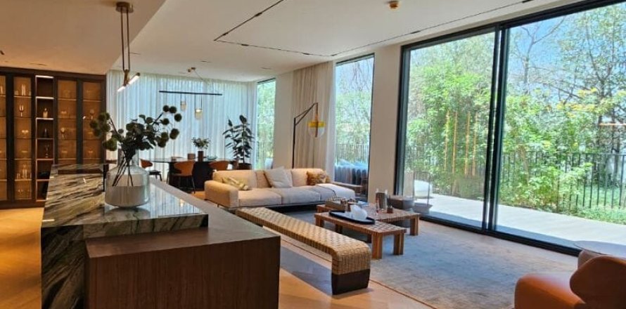 2 bedrooms Apartment in Dubai Land, UAE No. 165209