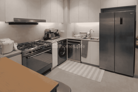 Apartment de 3 dormitorios en EMAAR South, UAE No. 148083 2