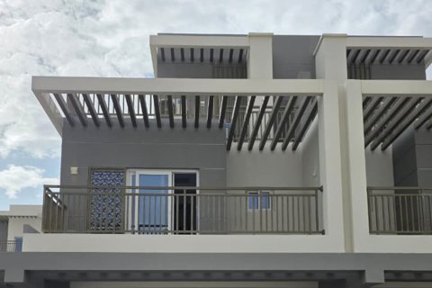 Townhouse de 3 dormitorios en DAMAC Hills (Akoya by DAMAC), UAE No. 148086 15