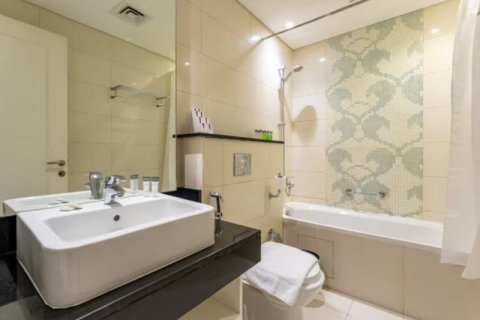 Apartment de 2 dormitorios en Capital Bay, UAE No. 148074 12