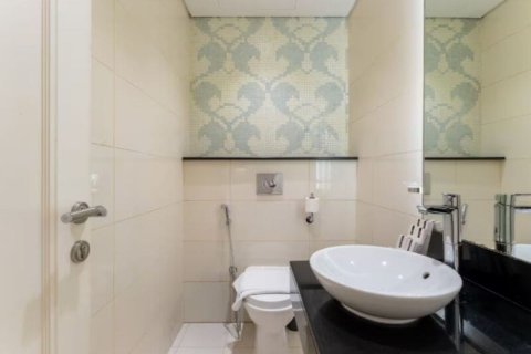 Apartment de 2 dormitorios en Capital Bay, UAE No. 148074 6