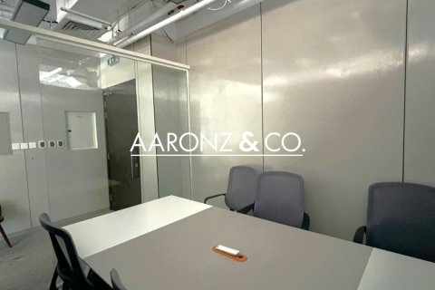 124m² Office in Business Bay, UAE No. 152666 5