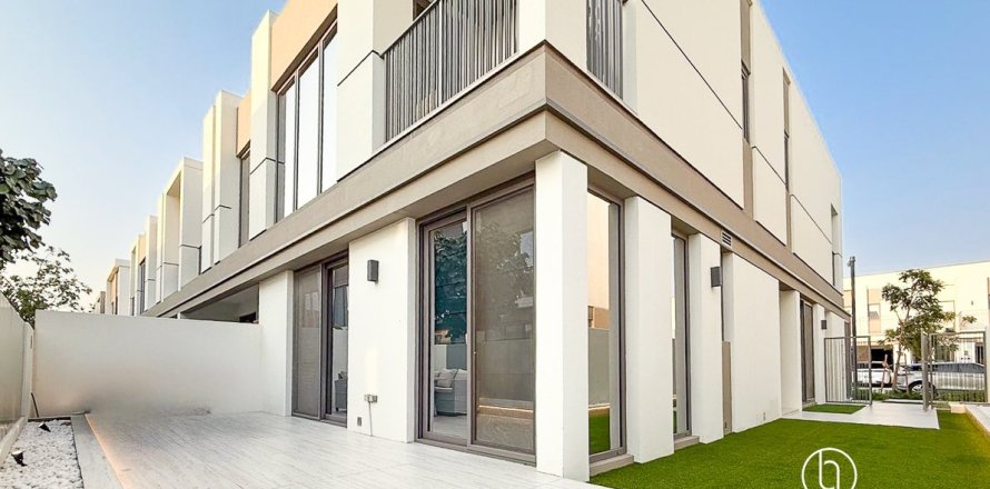 4 bedrooms Villa in Tilal Al Ghaf, UAE No. 152668