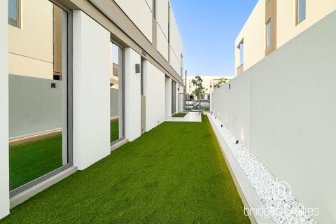 4 bedrooms Villa in Tilal Al Ghaf, UAE No. 152668 7