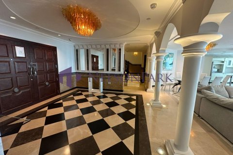 4 bedrooms Penthouse in Doha, Qatar No. 58114 2