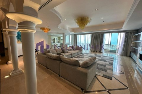 4 bedrooms Penthouse in Doha, Qatar No. 58114 14