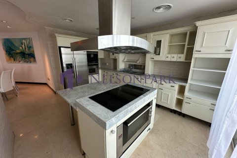 4 bedrooms Penthouse in Doha, Qatar No. 58114 9