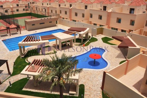 4 bedrooms Villa in Doha, Qatar No. 58117 1