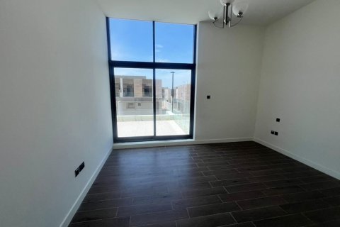 Villa de 4 dormitorios en District 11, UAE No. 167834 4