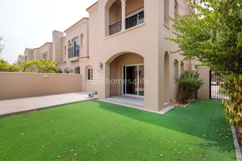 Villa de 3 dormitorios en Casa Viva, UAE No. 167837