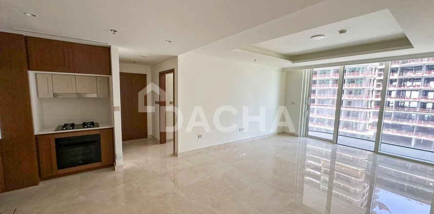 Квартира с 1 спальней в EMAAR Beachfront, ОАЭ №155819