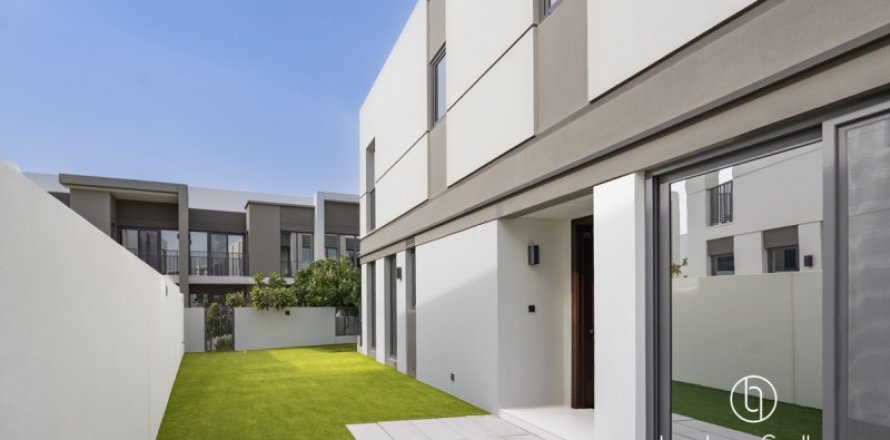 4 bedrooms Villa in Tilal Al Ghaf, UAE No. 139978