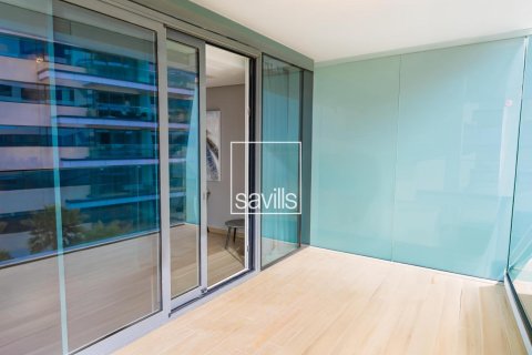 2 bedrooms Apartment on the Yas Island, UAE No. 194938 12