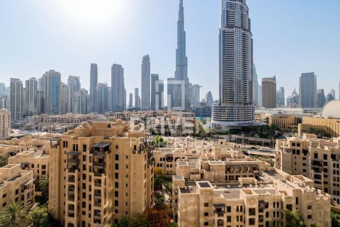 Apartment de 2 dormitorios en Burj Royale, UAE No. 193517