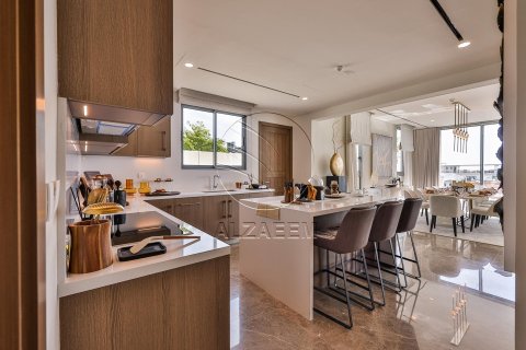 Villa de 5 dormitorios en Abu Dhabi, UAE No. 90994 19