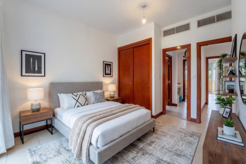 3 bedrooms Villa in Dubai, UAE No. 151166 8