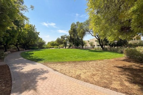 3 bedrooms Villa in Dubai, UAE No. 151166 30