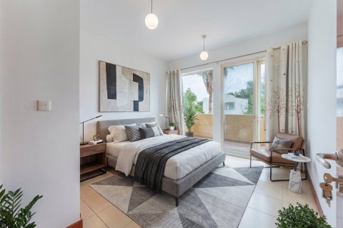 3 bedrooms Villa in Dubai, UAE No. 151166 9