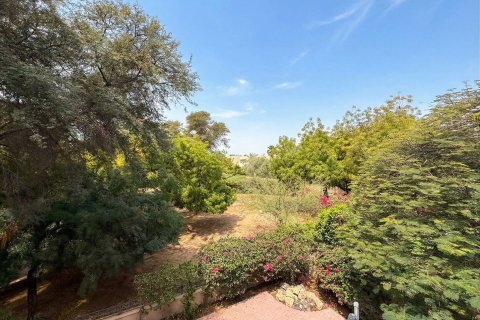 3 bedrooms Villa in Dubai, UAE No. 151166 3