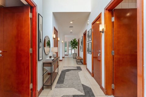 3 bedrooms Villa in Dubai, UAE No. 151166 15