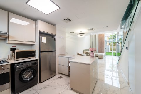2 bedrooms Townhouse in Dubai, UAE No. 151162 17