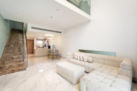 2 bedrooms Townhouse in Dubai, UAE No. 151162 21