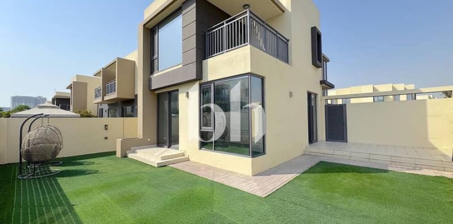 Townhouse de 4 dormitorios  No. 115754