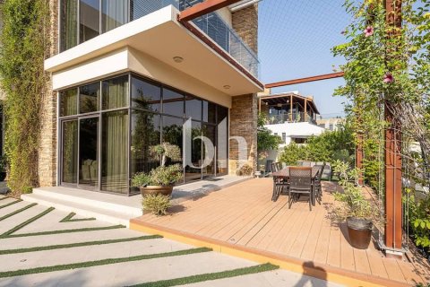 Villa de 6 dormitorios  No. 115751 3
