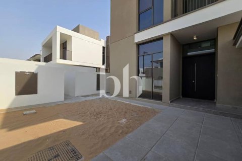 Villa de 4 dormitorios  No. 115753 7