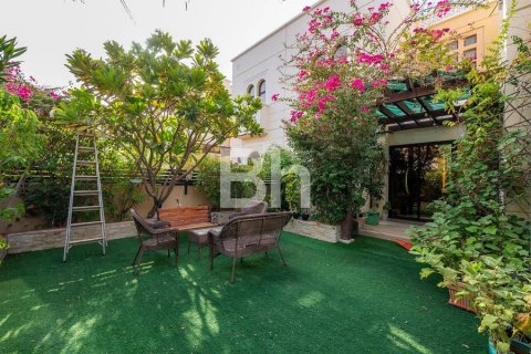 Villa de 4 chambres  No. 115755 8