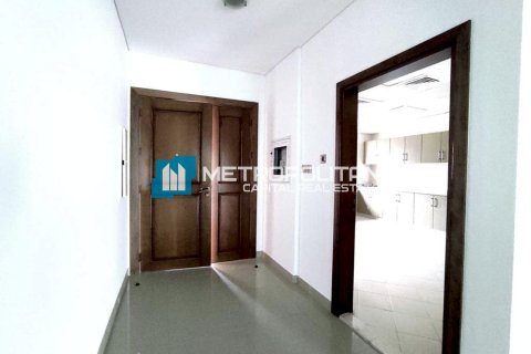 3 bedrooms Villa in Abu Dhabi, UAE No. 149770 12