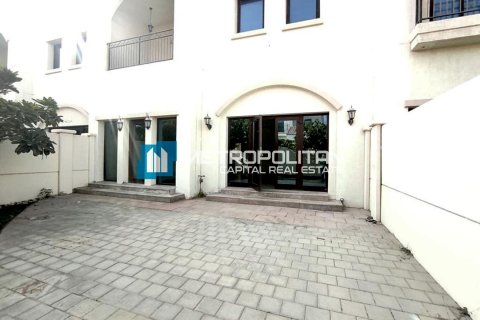 3 bedrooms Villa in Abu Dhabi, UAE No. 149770 11