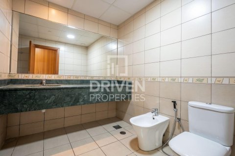 2 bedrooms Apartment in Dubai Residence Complex, UAE No. 190549 18