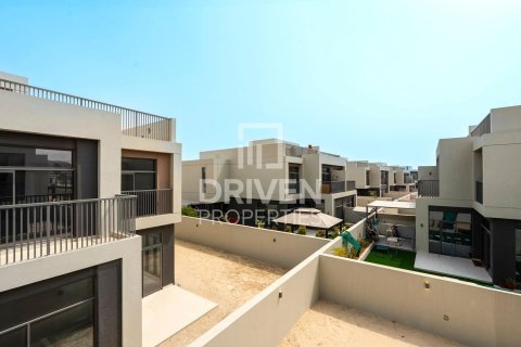 4 bedrooms Villa in The Pulse, UAE No. 204206 23